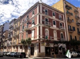 Taranto - Appartamento in Via Oberdan ang. Via Duca di Genova