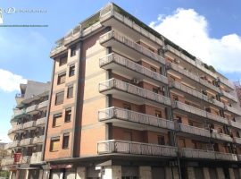 Taranto - Appartamento rifinito in Via Veneto
