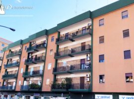 Taranto - Appartamento in Via Umbria ang. Via Salento