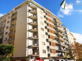 Taranto - Appartamento ristrutturato in Via Calabria ang. Via Vaccarella